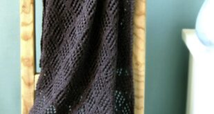 Checkerboard Lace Scarf