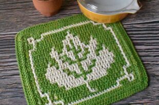 Maple Leaf Mosaic Crochet Trivet